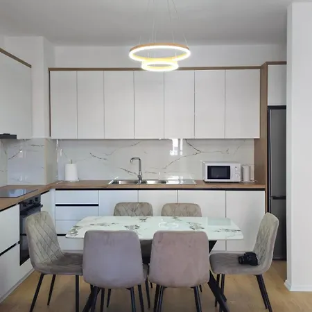 Apartamento Golden Space 3 *
