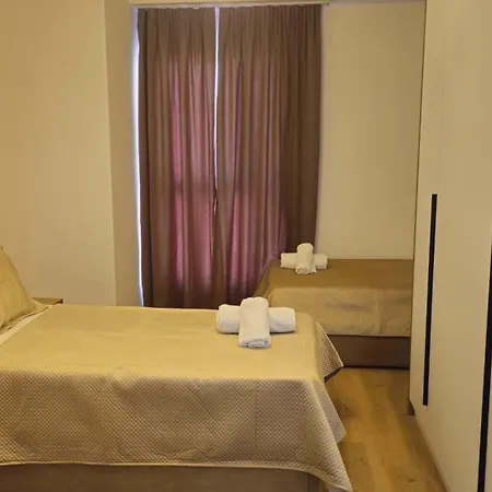Apartman Golden Space 3 *
